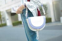 「GODZILLA 怪獣惑星」とSuperGroupiesのコラボアイテムの使用イメージ。