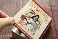 専用BOXケースはマンガを模したデザイン。