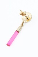 チョロ松モデルのピアス。