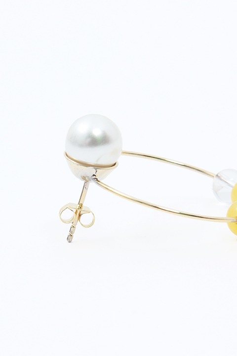 十四松モデルのピアス。