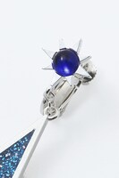 カラ松モデルのイヤリング。