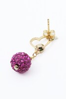 トド松モデルのピアス。