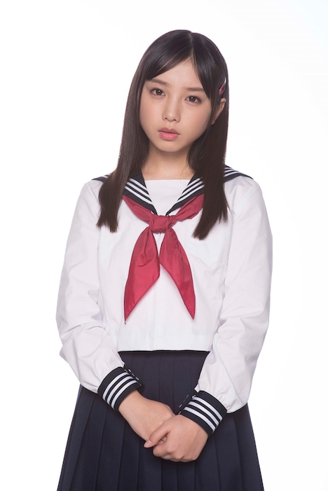 与田祐希（乃木坂46）扮するツボミ。