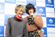 左から櫻井圭登、末原拓馬。