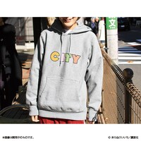 パーカーの着用例。