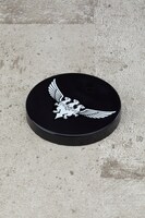 「ねんどろいど 雨宮雅貴」の丸台座。