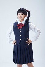 天木じゅん扮する小走やえ。