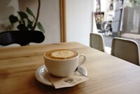 DAILY COFFEE STANDの店内。