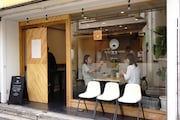 DAILY COFFEE STANDの店内。