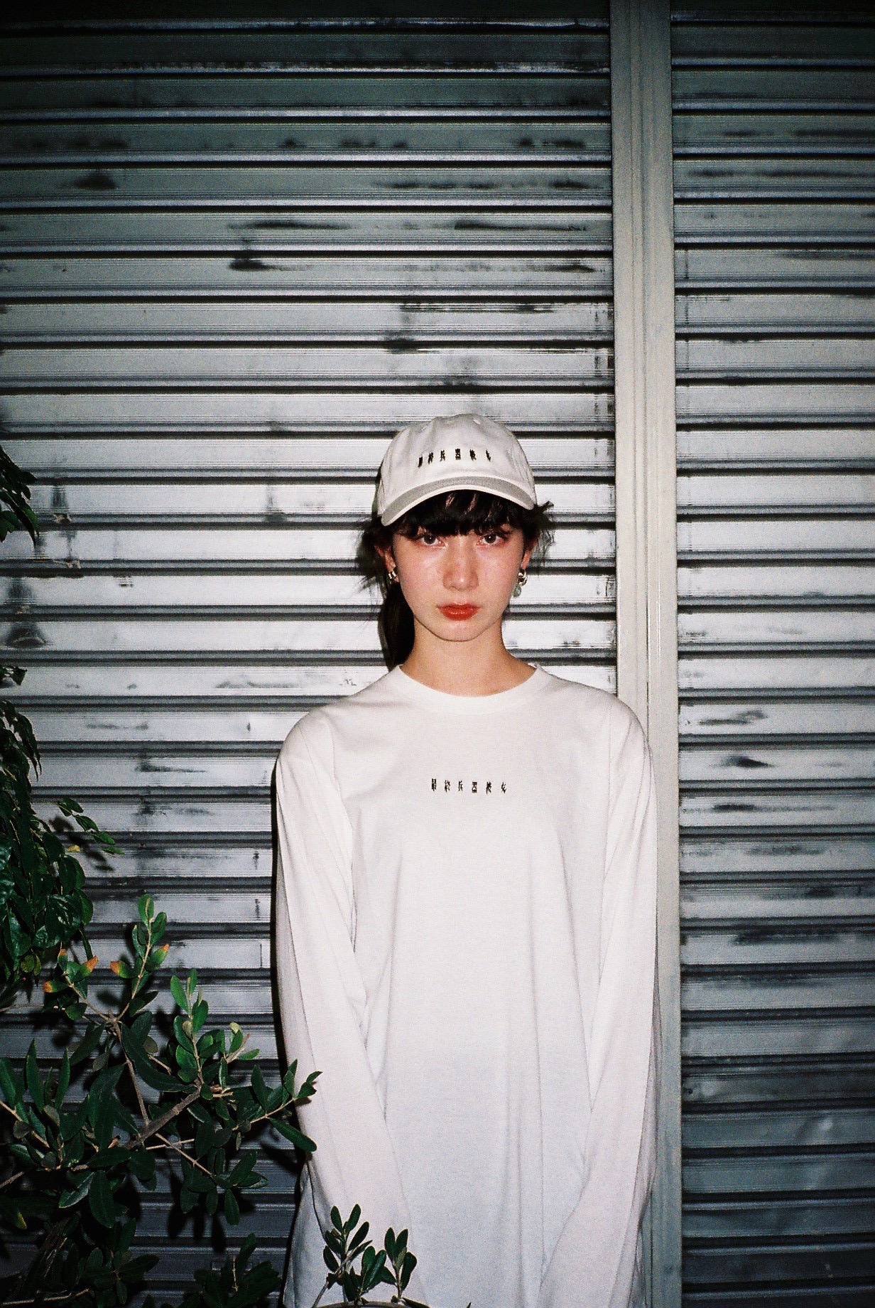 「Saishu Heiki Kanojo Long Sleeve」(c)TAKAHASHI Shin／SHOGAKUKAN