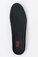 クラウス・V・ラインヘルツモデルのスニーカー。