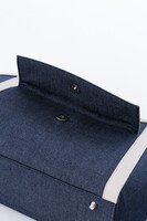 レオナルド・ウォッチモデルのバッグ。