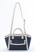 レオナルド・ウォッチモデルのバッグ。