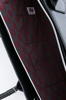 クラウス・V・ラインヘルツモデルのバッグ。