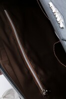 ザップ・レンフロモデルのバッグ。