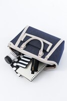 レオナルド・ウォッチモデルのバッグ。