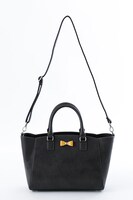 スティーブン・A・スターフェイズモデルのバッグ。