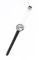 ザップ・レンフロモデルの腕時計。