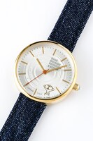 レオナルド・ウォッチモデルの腕時計。