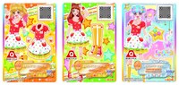 園内で配布される、オリジナル「アイカツ！カード」全3種。