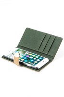 オズ＝ベザリウスモデルの手帳型スマホケース。