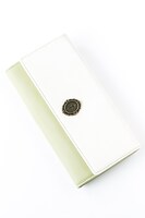 オズ＝ベザリウスモデルの長財布。