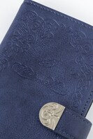 ギルバート＝ナイトレイモデルの手帳型スマホケース。