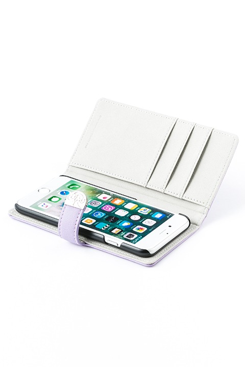 ザークシーズ＝ブレイクモデルの手帳型スマホケース。