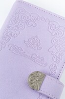 ザークシーズ＝ブレイクモデルの手帳型スマホケース。