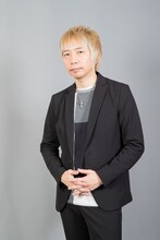 スイ役の諏訪部順一。