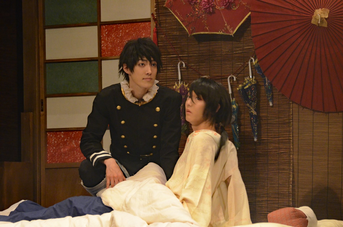 末原拓馬演じる山田光路郎と、櫻井圭登演じる吉原詩郎。