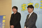 左から細田守、スタジオ地図のプロデューサー・齋藤優一郎。