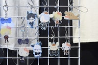 「『ユーリ!!! on ICE × サンリオキャラクターズ × 東京ガールズコレクション』POP UP SHOP in TOKYO」で販売されているグッズ。