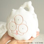 しろのぬいぐるみ。