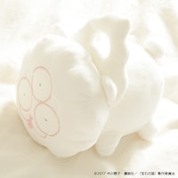 しろのぬいぐるみ。