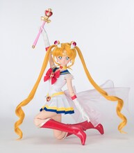 「スーパーセーラームーン」変身セットの使用イメージ。(c)武内直子・PNP・東映アニメーション (c)Naoko Takeuchi 「創作造形(c)ボークス・造形村」(c)2003-2017 VOLKS INC. All rights are reserved.