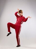 内田理央扮するまやや。