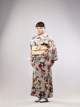 富山えり子扮する千絵子。