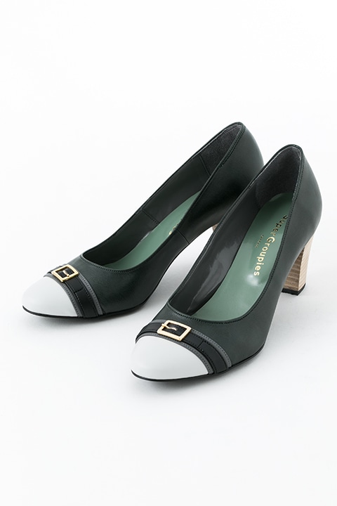 Growthモデルのパンプス。