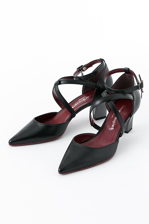 SolidSモデルのパンプス。