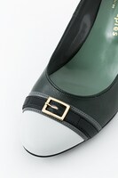 Growthモデルのパンプス。