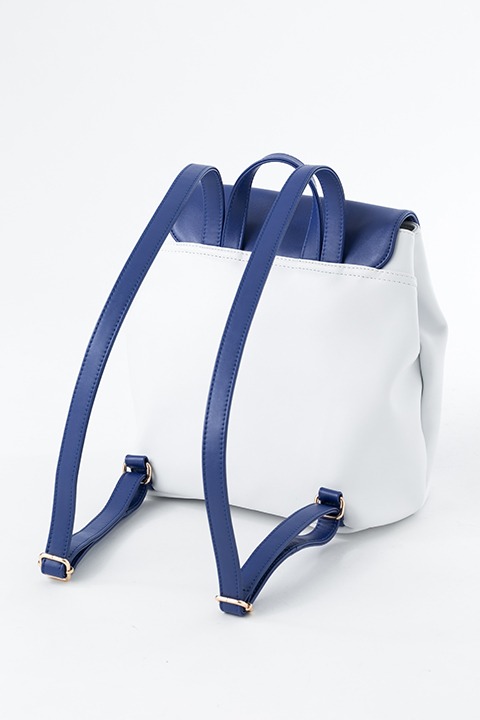 SOARAモデルのバッグ。