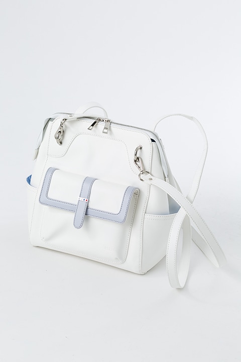 QUELLモデルのバッグ。