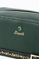 Growthモデルのポーチ。