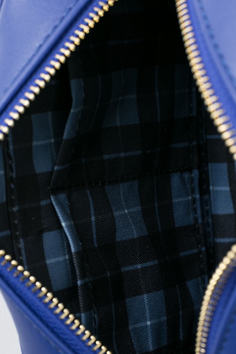 SOARAモデルのポーチ。