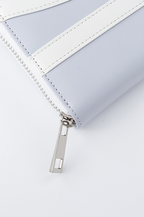 QUELLモデルの財布。