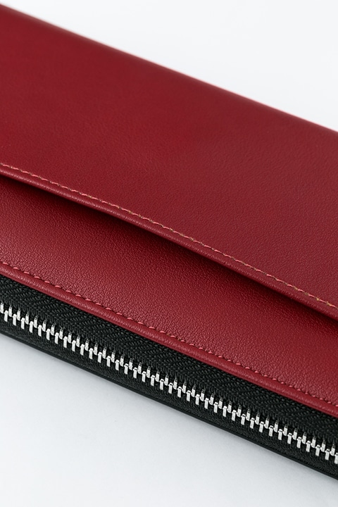 SolidSモデルの財布。