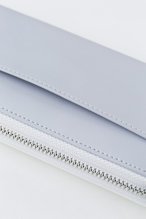 QUELLモデルの財布。