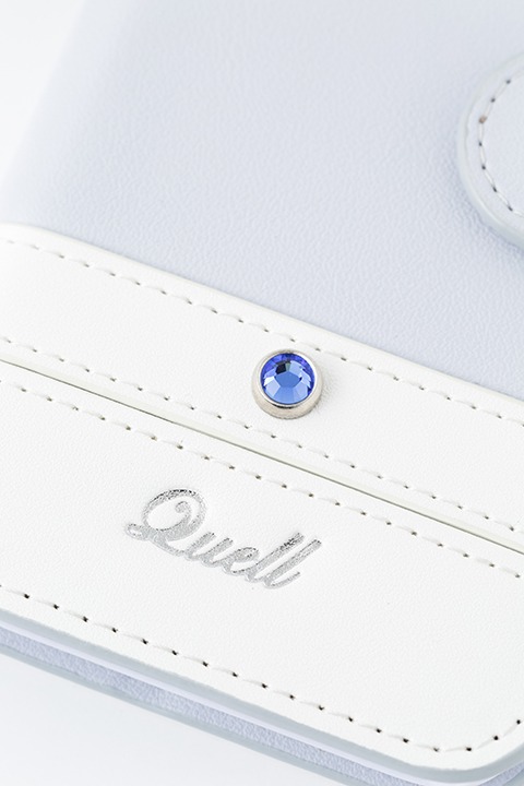 QUELLモデルのスマホケース。