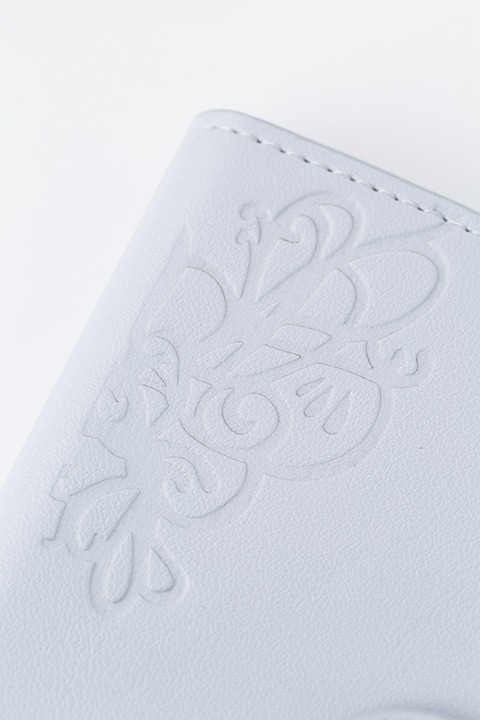 QUELLモデルのスマホケース。